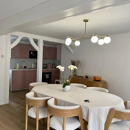 Гостевой дом Les Chantereines Maison Calme Au Coeur Du Vignoble Champenois Brugny-Vaudancourt